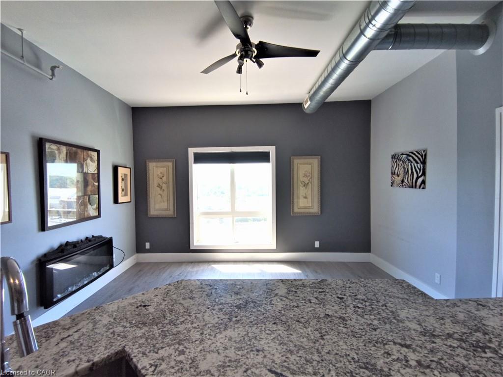 412-150 Colborne Street, Brantford, ON - Indoor Photo Showing Other Room