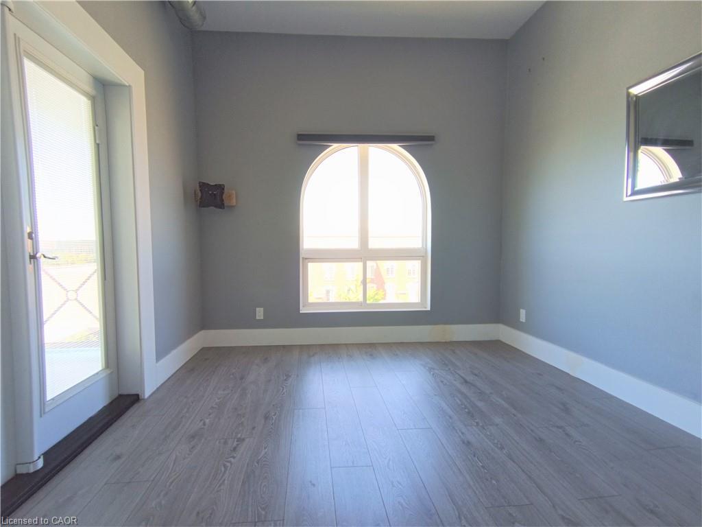 412-150 Colborne Street, Brantford, ON - Indoor Photo Showing Other Room