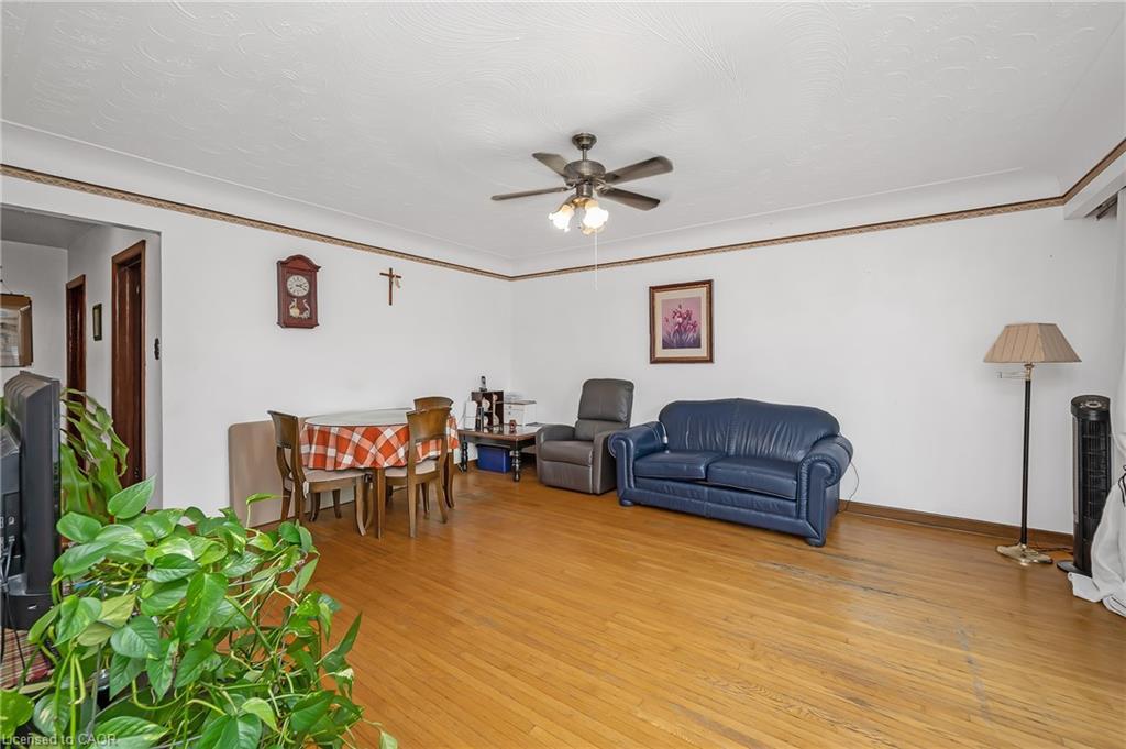 676 Upper Wentworth Street, Hamilton, ON - Indoor