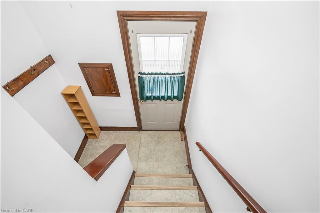 676 Upper Wentworth Street, Hamilton, ON - Indoor Photo Showing Other Room