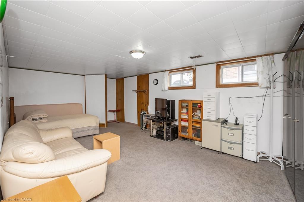 676 Upper Wentworth Street, Hamilton, ON - Indoor Photo Showing Basement