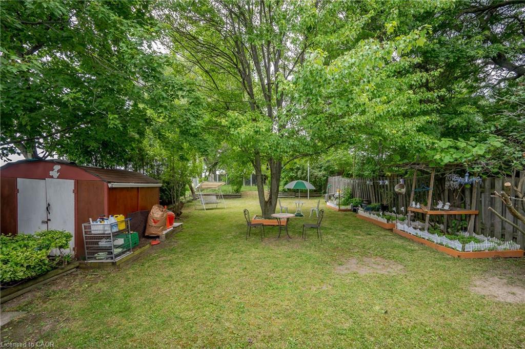 676 Upper Wentworth Street, Hamilton, ON - Outdoor