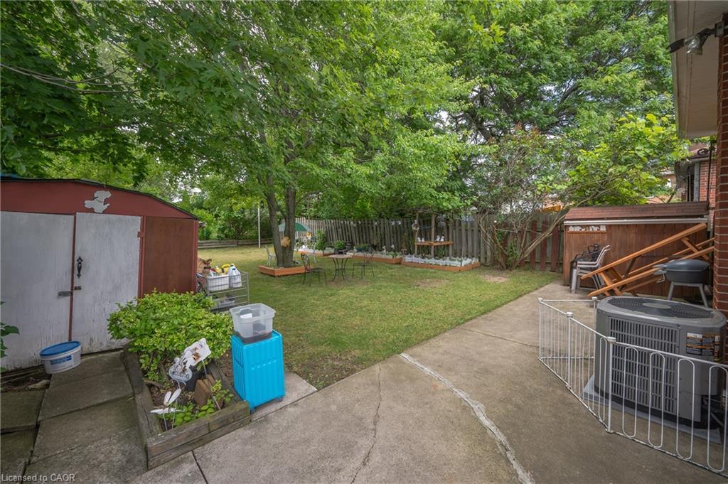 676 Upper Wentworth Street, Hamilton, ON - Outdoor With Backyard