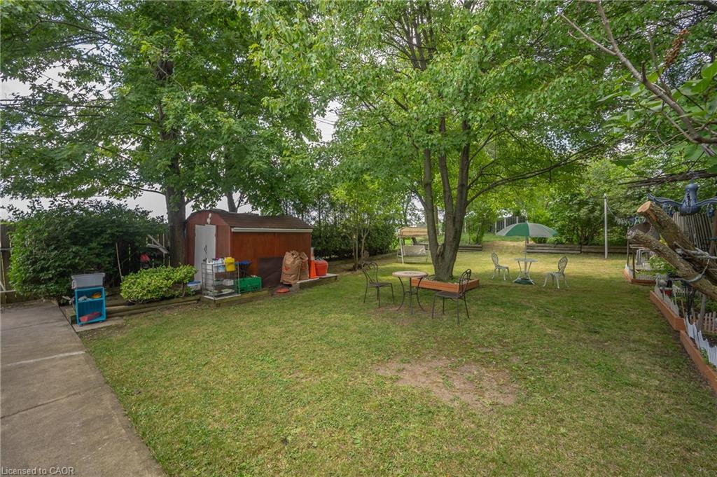 676 Upper Wentworth Street, Hamilton, ON - Outdoor With Backyard