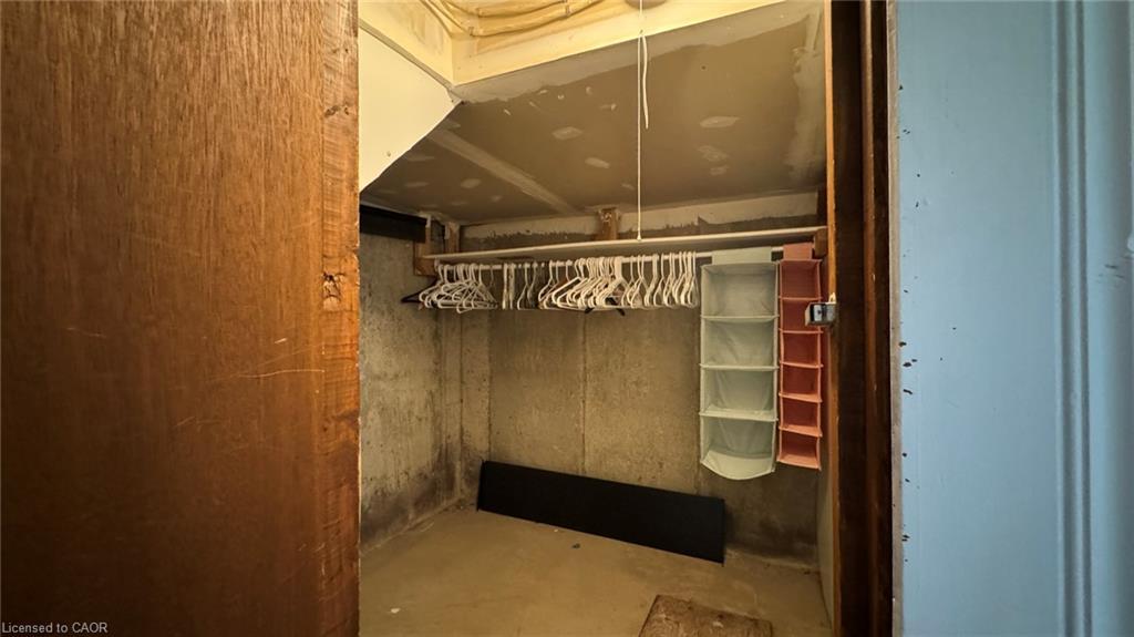 2-408 Erb Street W, Waterloo, ON - Indoor