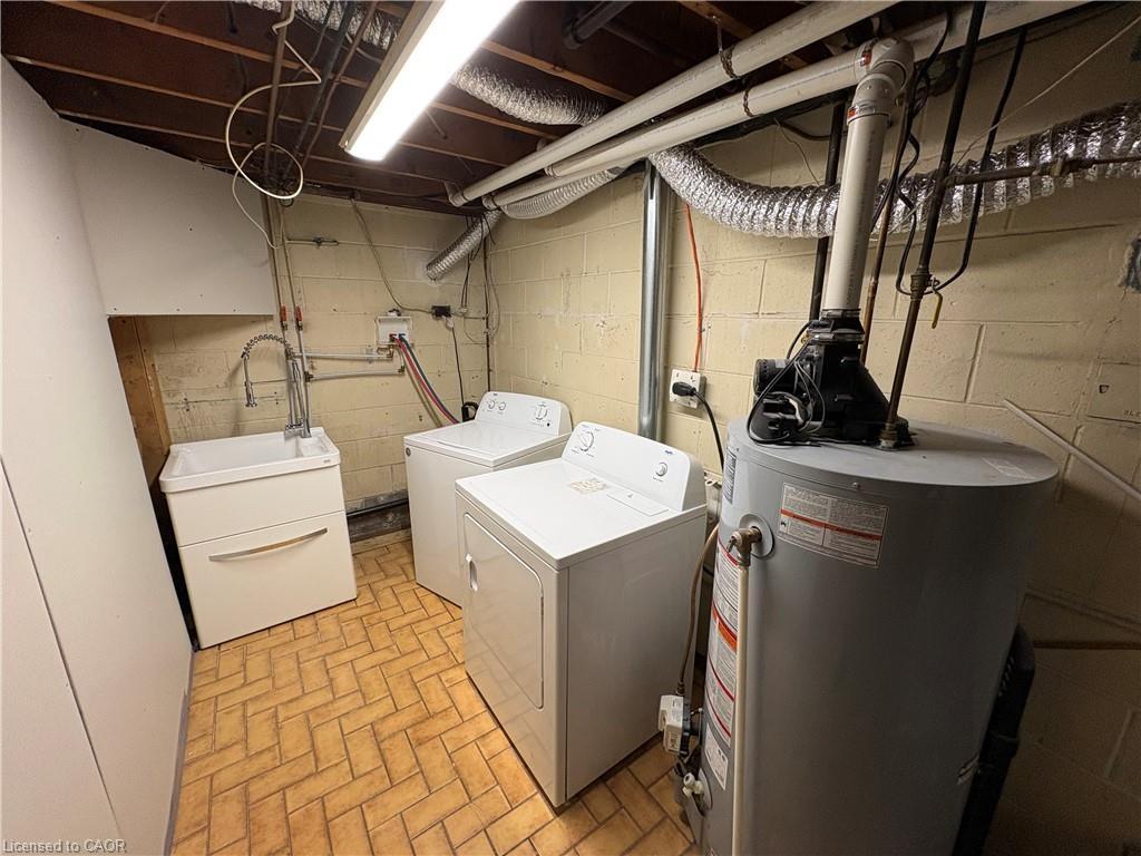 Lower-249 Federal Street, Stoney Creek, ON - Indoor