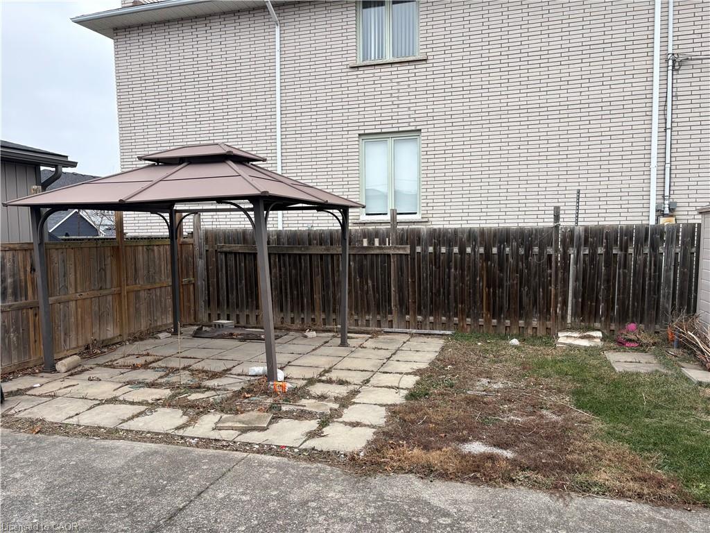 Lower-249 Federal Street, Stoney Creek, ON - Outdoor