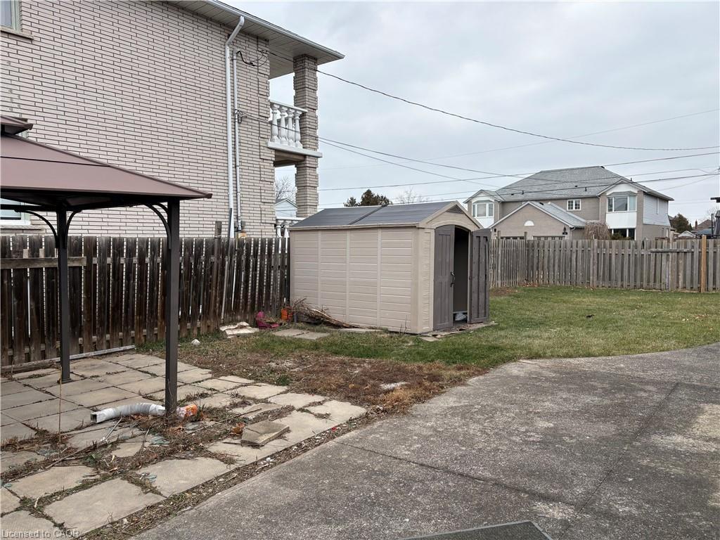 Lower-249 Federal Street, Stoney Creek, ON - Outdoor