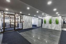 915-770 Hager Avenue Burlington, ON L7S 1X1