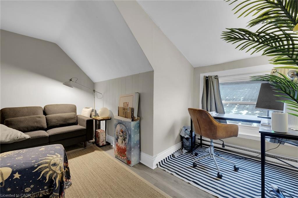 76 Wellington Street S, Hamilton, ON