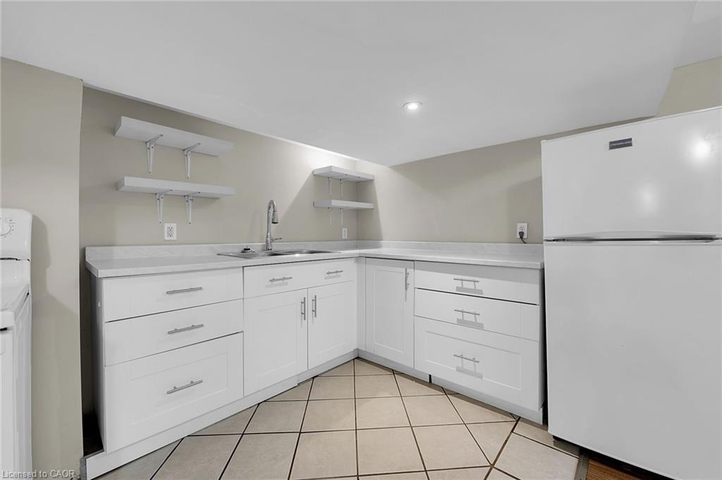 76 Wellington Street S, Hamilton, ON