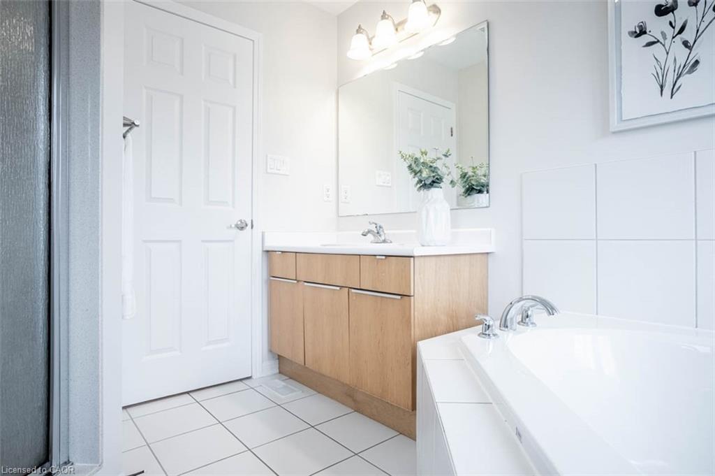Upper-259 Higginbotham Crescent, Milton, ON - Indoor Photo Showing Bathroom