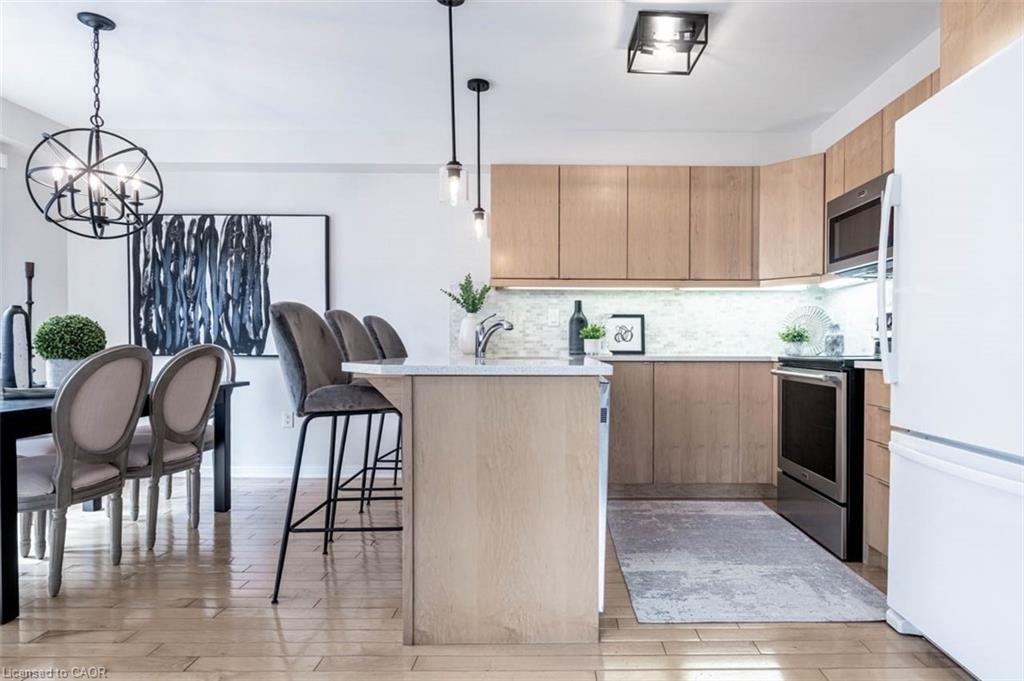 Upper-259 Higginbotham Crescent, Milton, ON - Indoor Photo Showing Kitchen