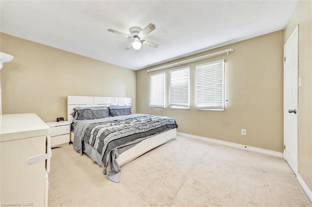 16 Candler Court, Clarington, ON - Indoor Photo Showing Bedroom
