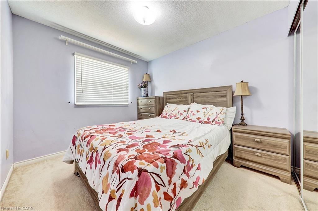 16 Candler Court, Clarington, ON - Indoor Photo Showing Bedroom
