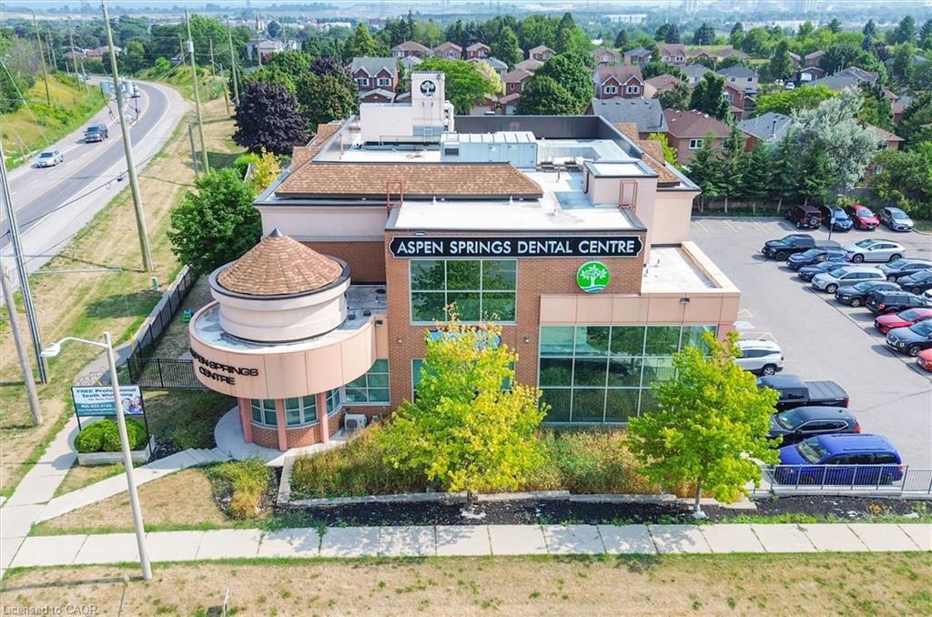 16 Candler Court, Clarington, ON - Outdoor With View