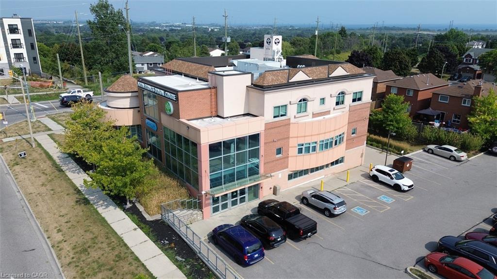 16 Candler Court, Clarington, ON - Outdoor With View