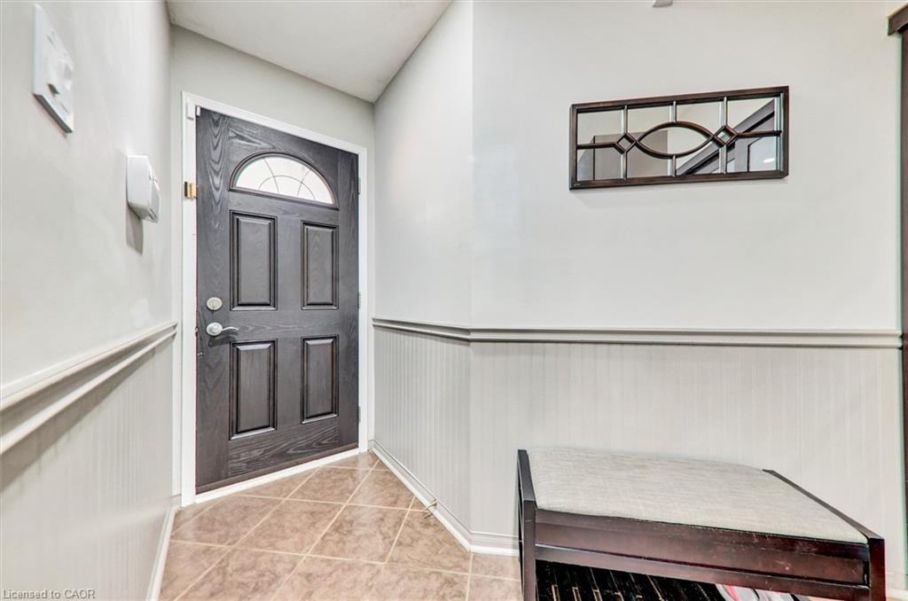 16 Candler Court, Clarington, ON - Indoor Photo Showing Other Room