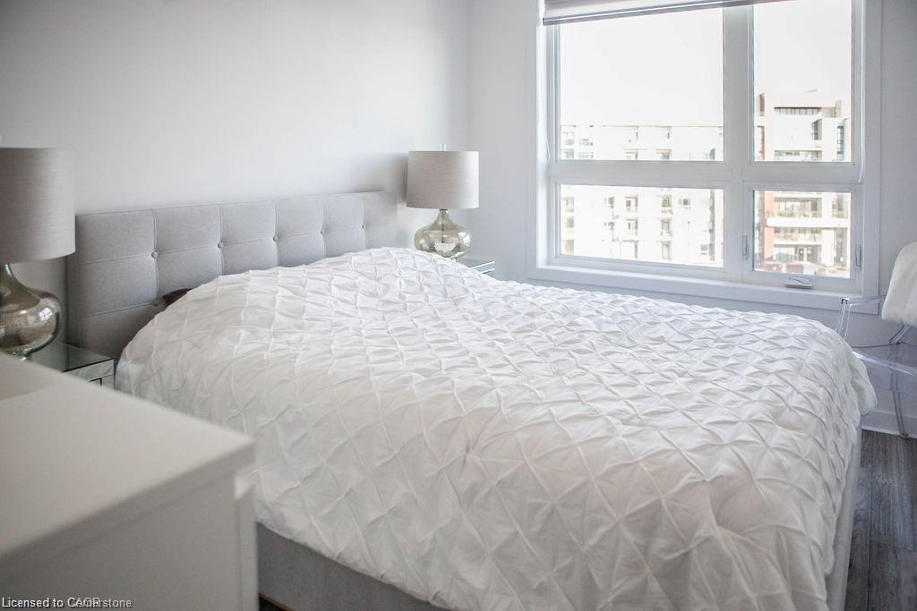 508-125 Shoreview Place, Hamilton, ON - Indoor Photo Showing Bedroom
