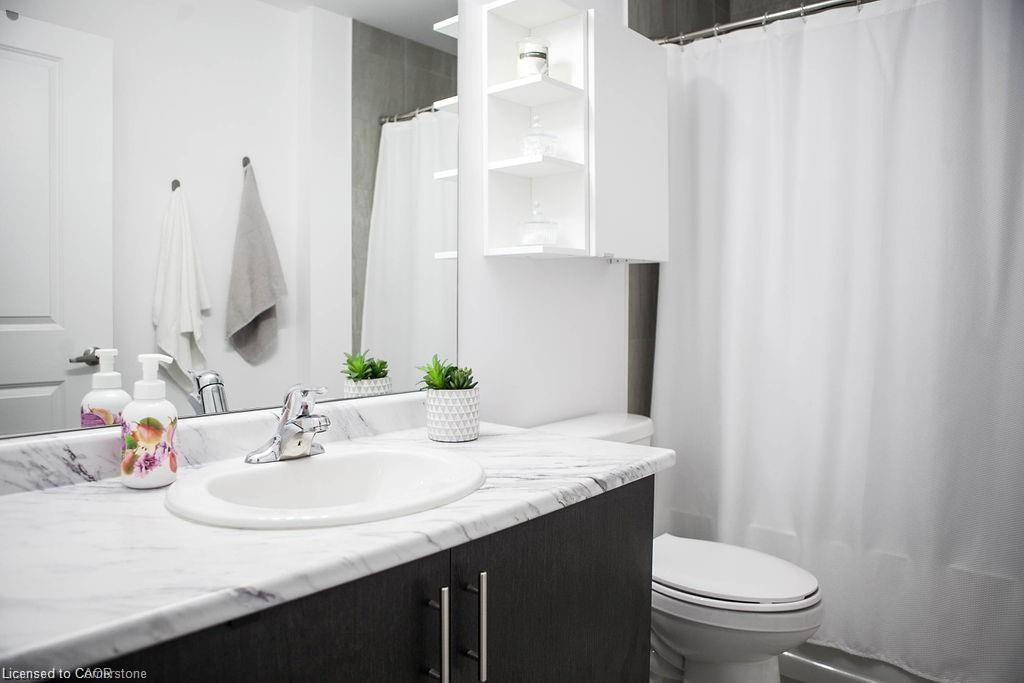 508-125 Shoreview Place, Hamilton, ON - Indoor Photo Showing Bathroom