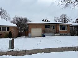 39 Evelyn Street Brantford, ON N3R 3G8