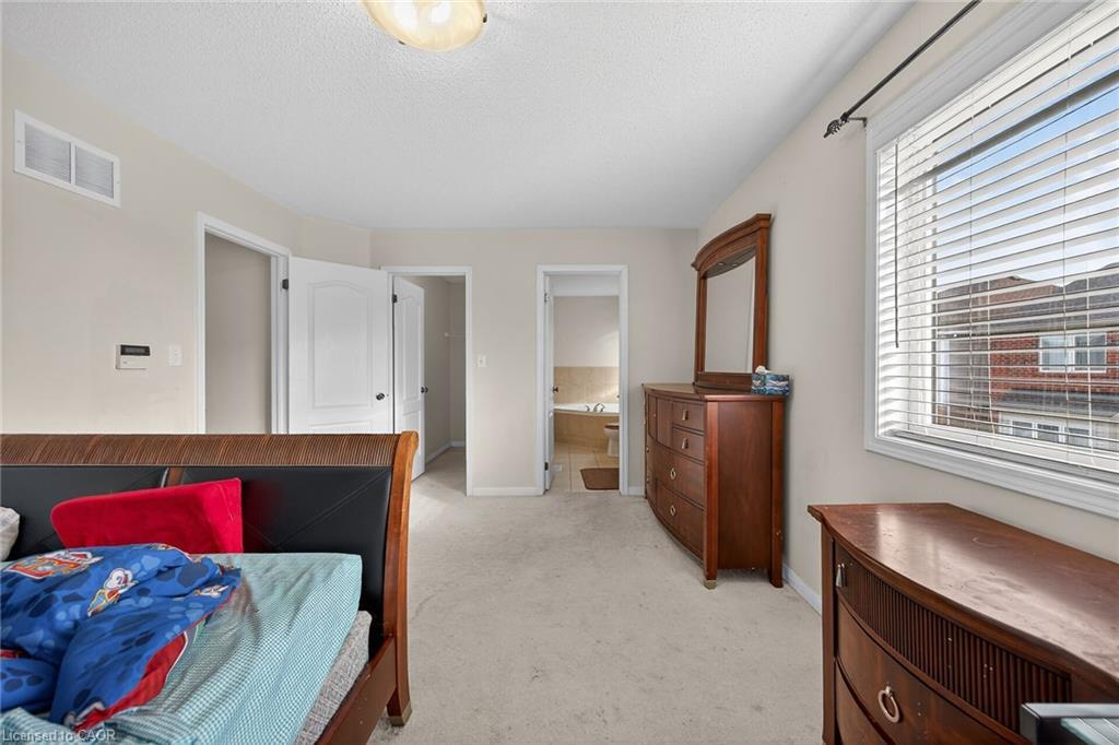 3175 Bunkerhill Place, Burlington, ON - Indoor Photo Showing Bedroom