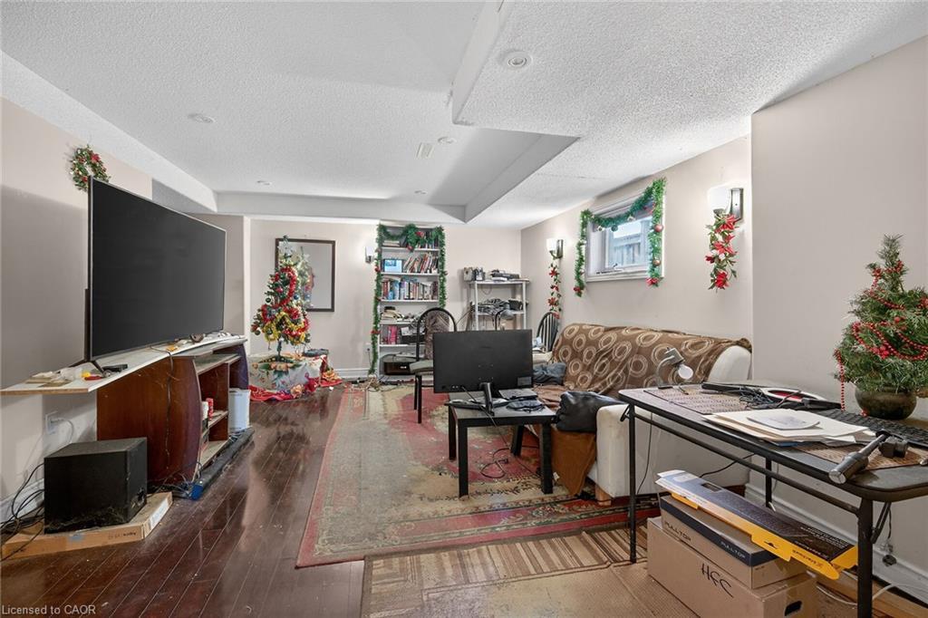 3175 Bunkerhill Place, Burlington, ON - Indoor Photo Showing Other Room