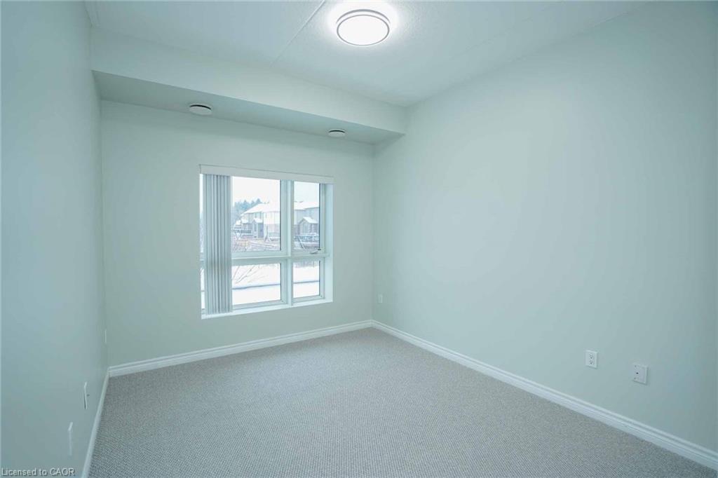 107-7 Kay Crescent, Guelph, ON - Indoor Photo Showing Other Room