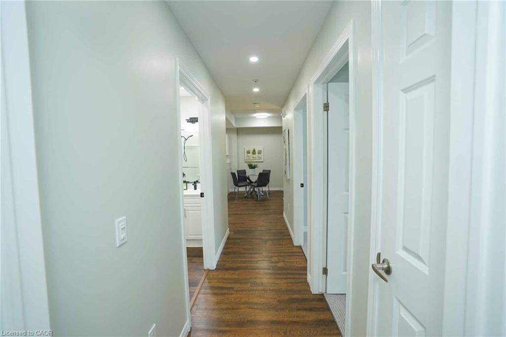 107-7 Kay Crescent, Guelph, ON - Indoor Photo Showing Other Room
