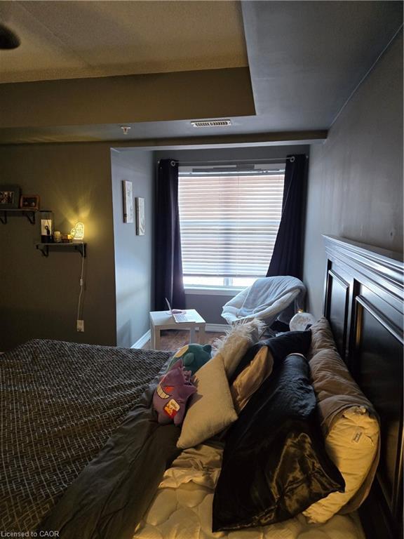 305-1390 Main Street E, Milton, ON - Indoor Photo Showing Bedroom