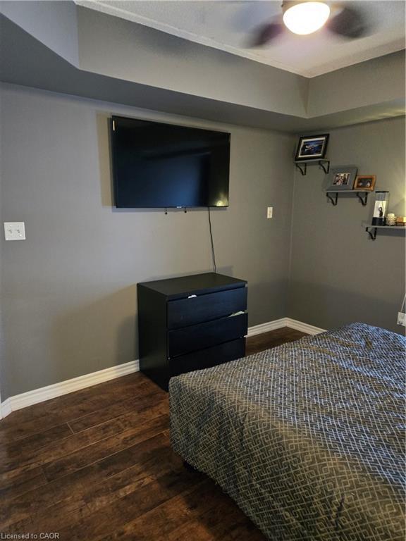 305-1390 Main Street E, Milton, ON - Indoor Photo Showing Bedroom