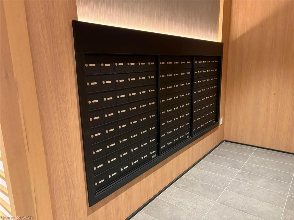 207-720 Whitlock Avenue, Milton, ON - Indoor Photo Showing Other Room