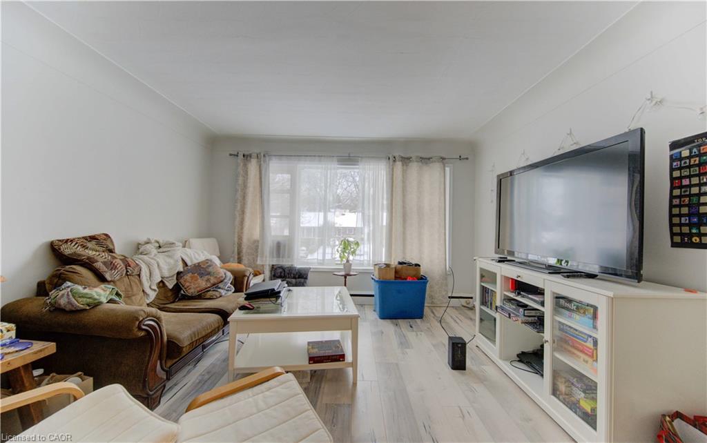 196 Allen Street E, Waterloo, ON