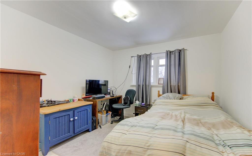 196 Allen Street E, Waterloo, ON