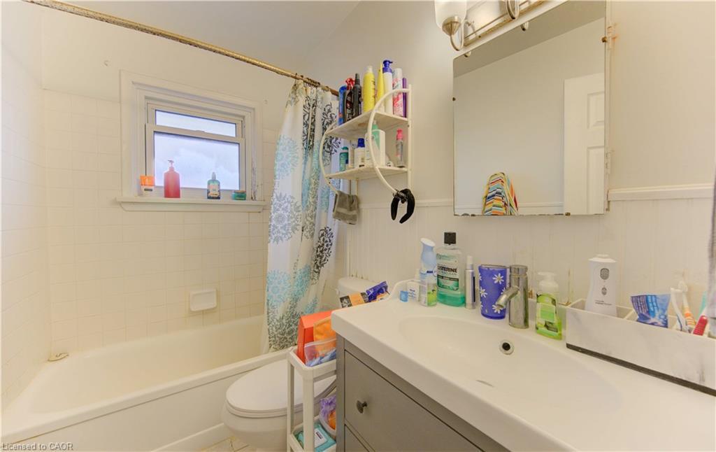 196 Allen Street E, Waterloo, ON