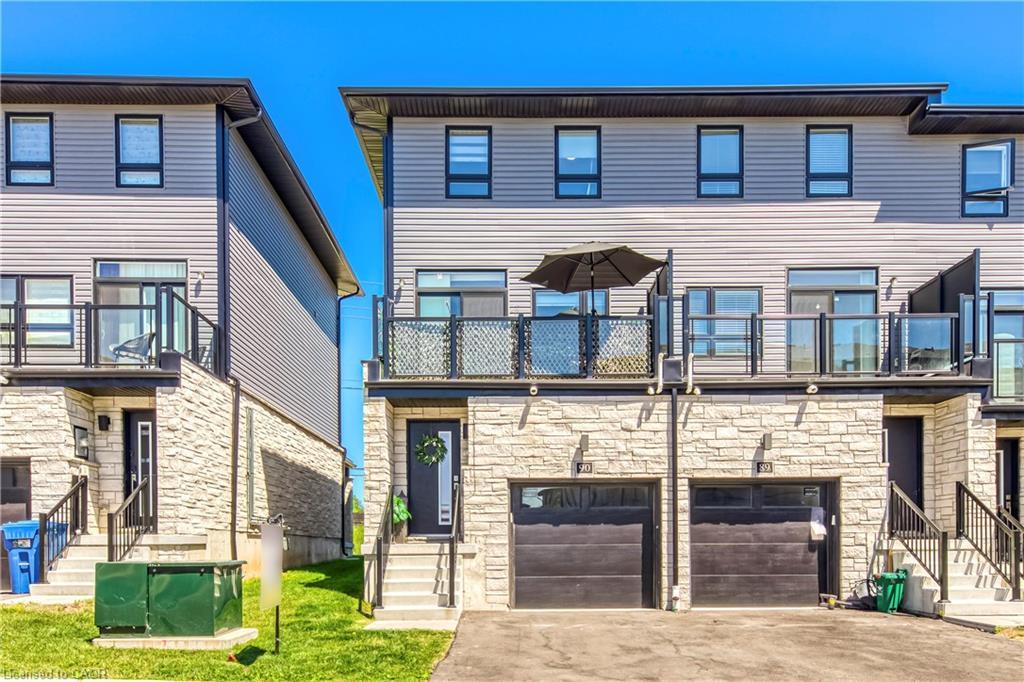 90-51 Sparrow Avenue, Cambridge, ON - Outdoor With Balcony