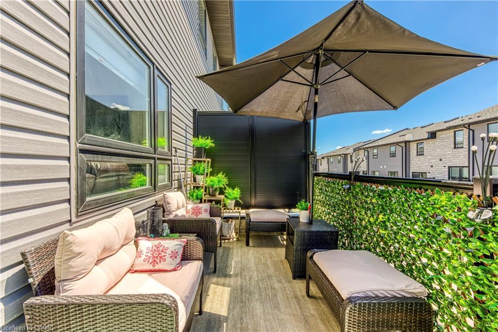 90-51 Sparrow Avenue, Cambridge, ON - Outdoor With Exterior