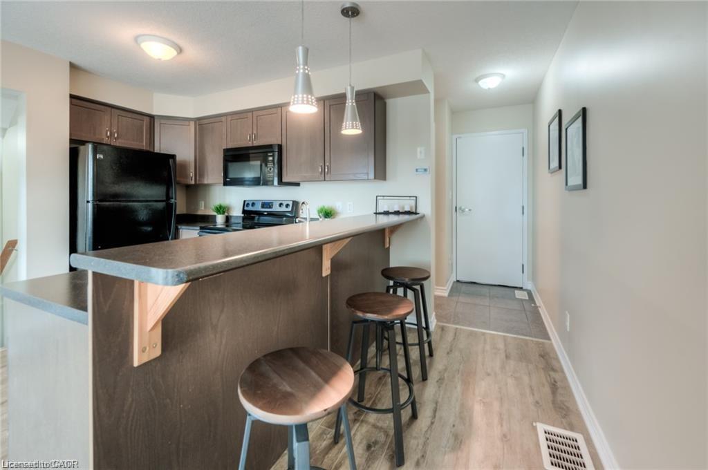 A-750 Bleams Road, Kitchener, ON - Indoor Photo Showing Kitchen