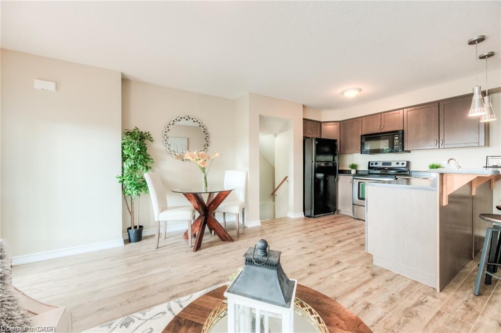 A-750 Bleams Road, Kitchener, ON - Indoor Photo Showing Kitchen