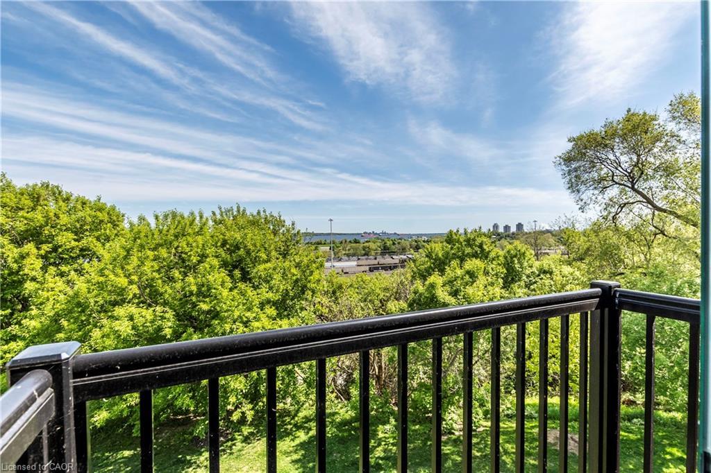 17-290 Barton Street W, Hamilton, ON - Outdoor With Balcony With View