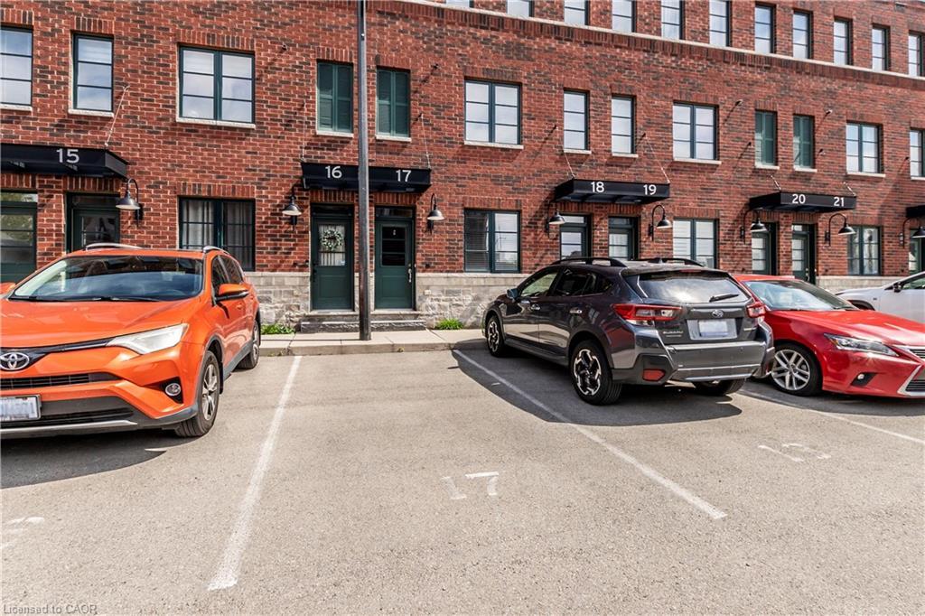 17-290 Barton Street W, Hamilton, ON - Outdoor