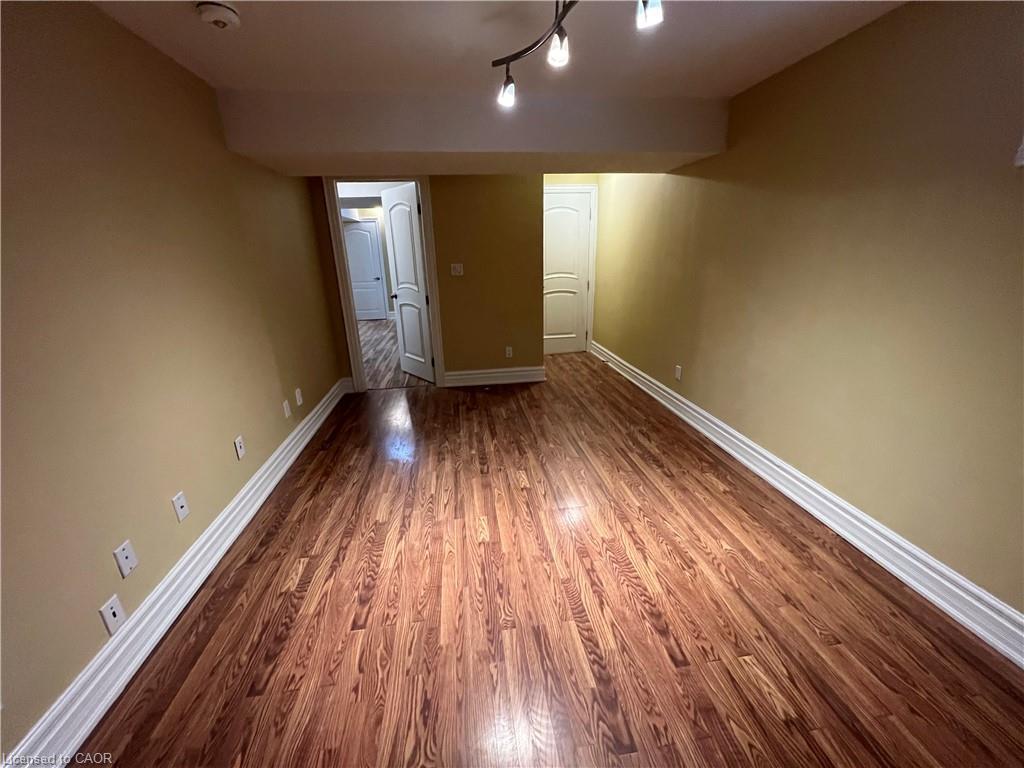 Lower-213 Paige Place, Kitchener, ON - Indoor Photo Showing Other Room