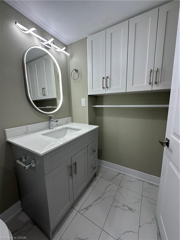 2 Austin Hewitt Street, Kitchener, ON - Indoor