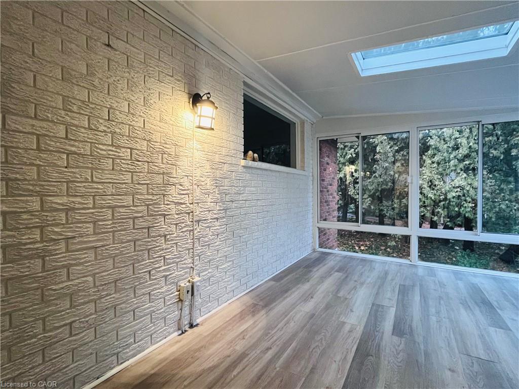 243 Appleby Line, Burlington, ON - Indoor Photo Showing Other Room