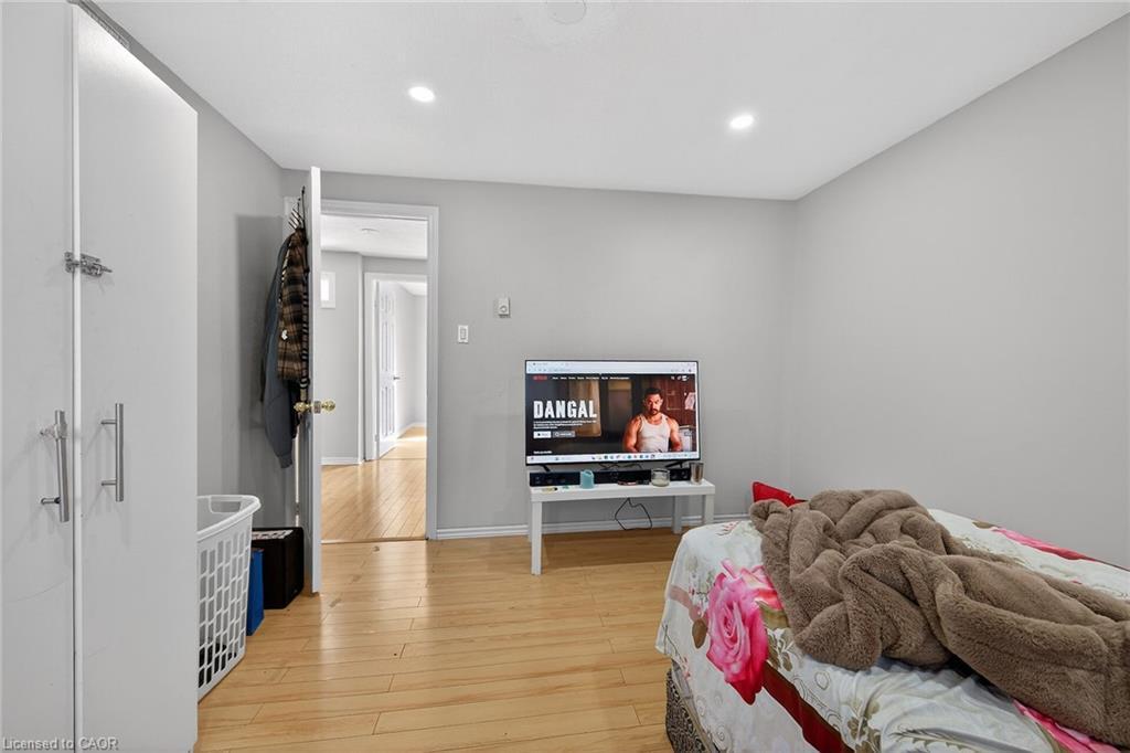 19 Hindquarter Crescent, Brampton, ON - Indoor Photo Showing Other Room