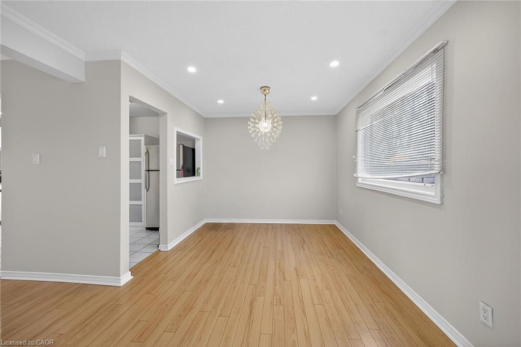 19 Hindquarter Crescent, Brampton, ON - Indoor Photo Showing Other Room