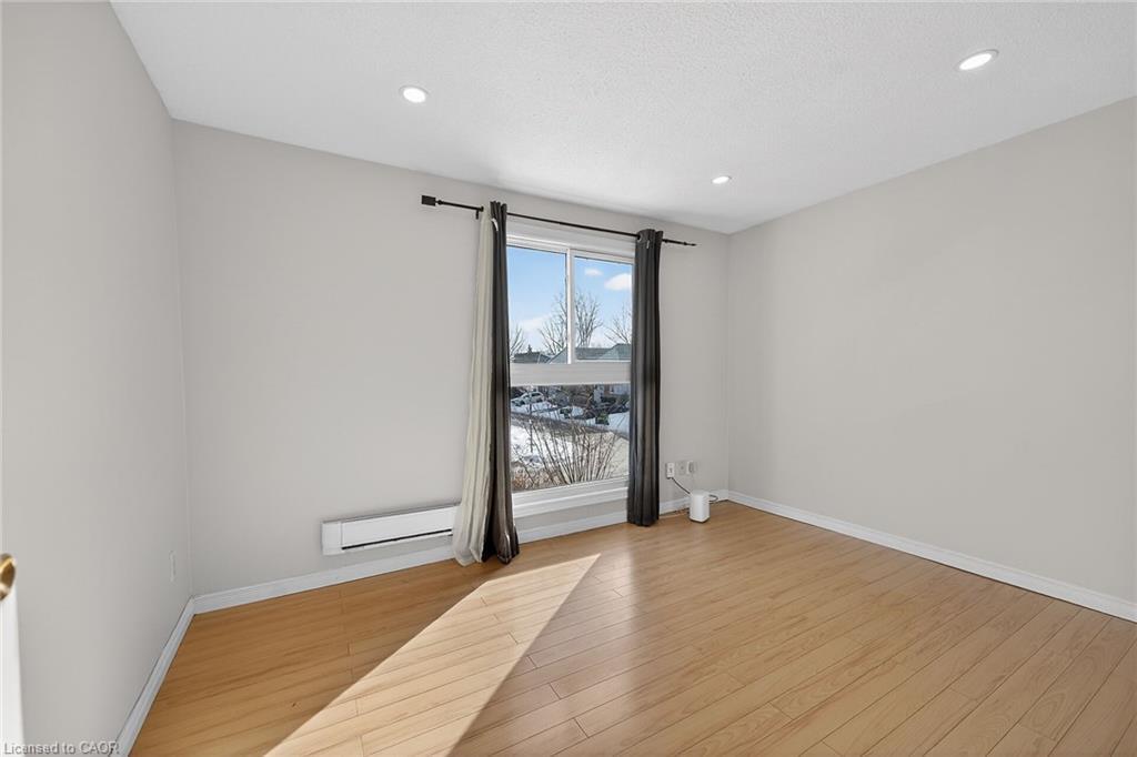 19 Hindquarter Crescent, Brampton, ON - Indoor Photo Showing Other Room