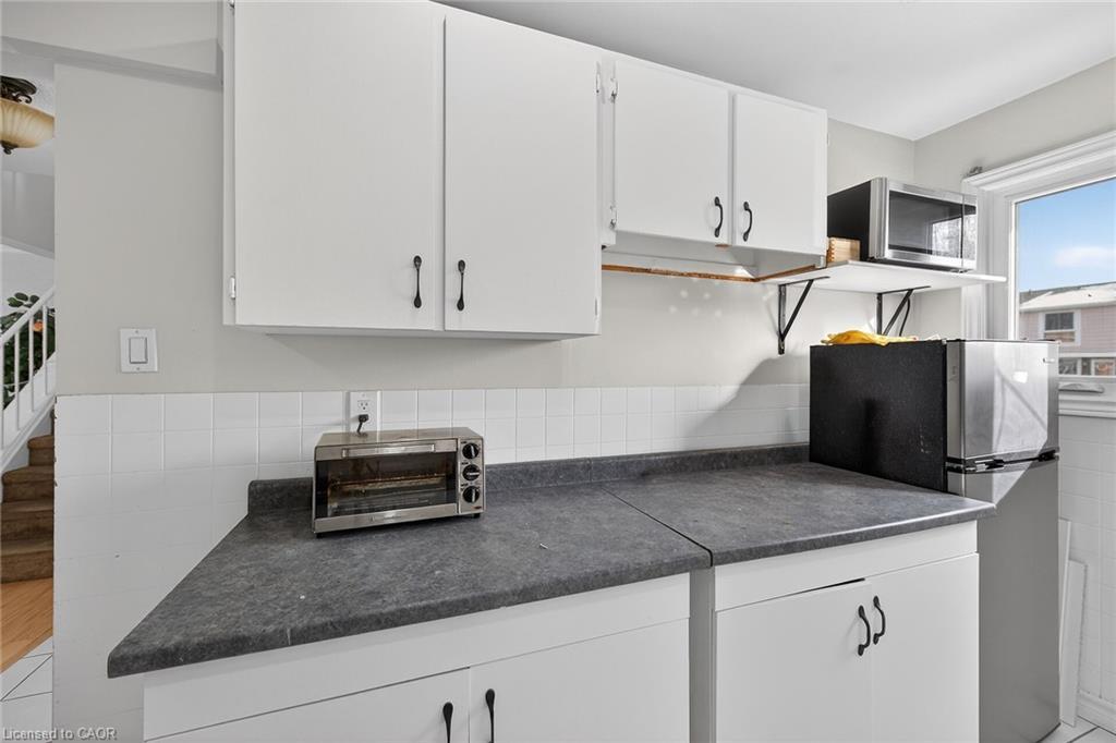 19 Hindquarter Crescent, Brampton, ON - Indoor Photo Showing Kitchen