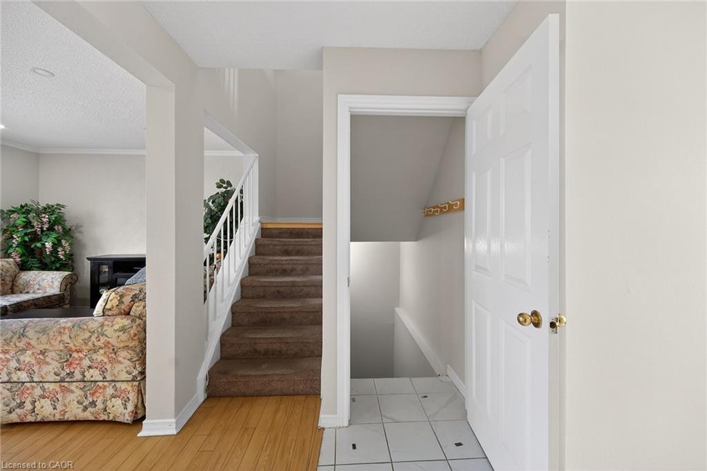 19 Hindquarter Crescent, Brampton, ON - Indoor Photo Showing Other Room