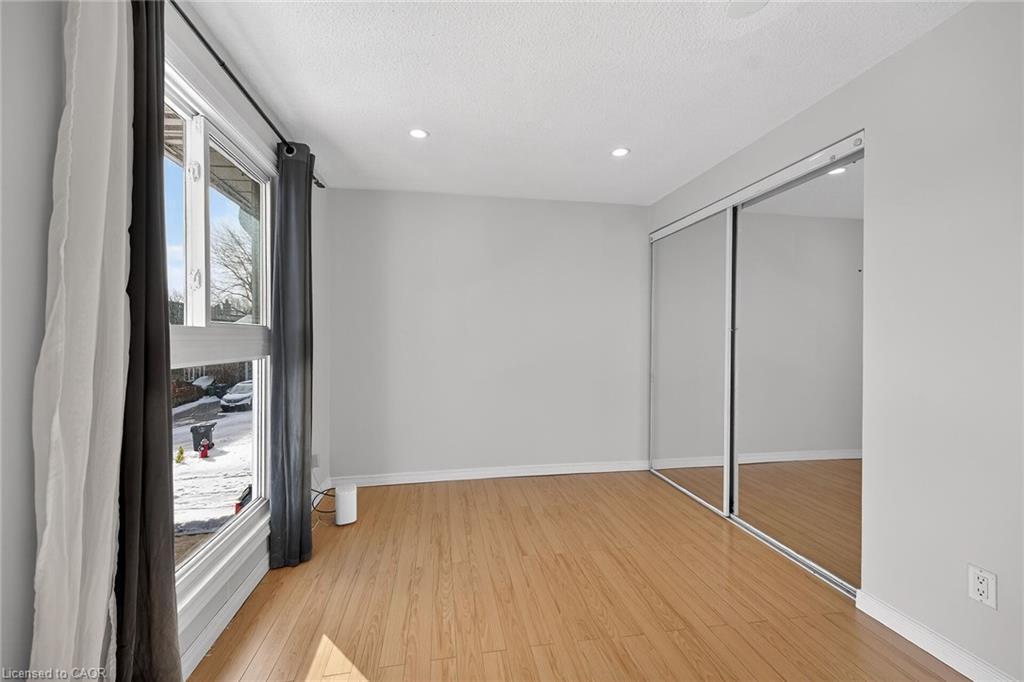 19 Hindquarter Crescent, Brampton, ON - Indoor Photo Showing Other Room